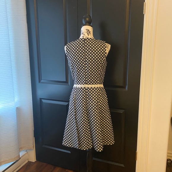 NWT 🏷️ Karl Lagerfeld polka dot dress - size 6 - Picture 2 of 5